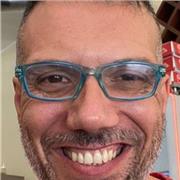 Giuseppe 47 anni, serio, sensibile, padre di due ragazzi offre aiuto compiti a ragazzi delle scuole medie